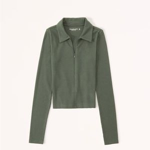 Abercrombie & Fitch Cropped Sweater NWT